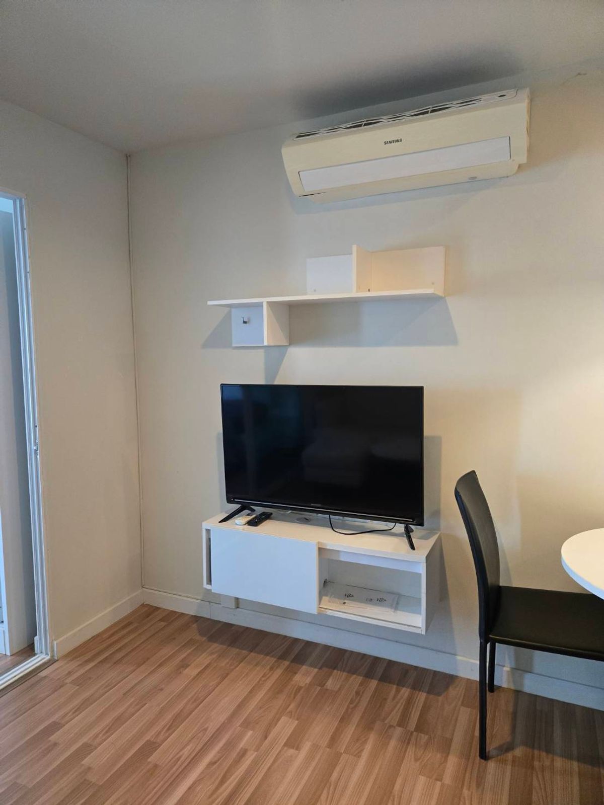 For RentCondoYothinpattana,CDC : For rent 🚝 We condo Ekkamai-Ramintra, large room, good price 📱Line: @promptcondo