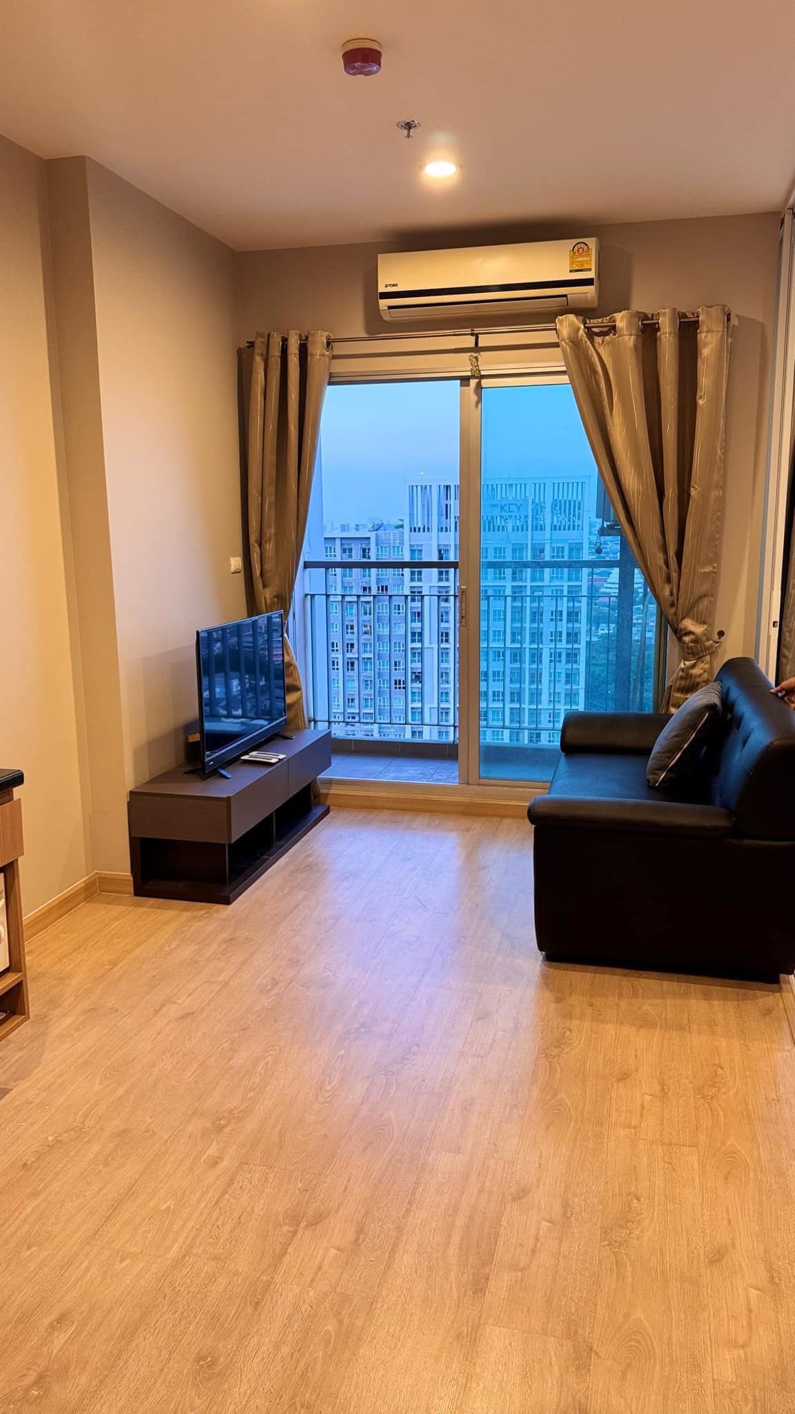 For SaleCondoThaphra, Talat Phlu, Wutthakat : The Tempo Grand Sathon - Wutthakat 30.87 Floor 25 [NCS250218]