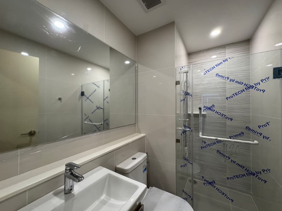 For RentCondoKhlongtoei, Kluaynamthai : For rent 🔥 Life Rama 4 - Asoke 🔥 Furniture and Electrical appliances near MRT Queen Sirikit Center