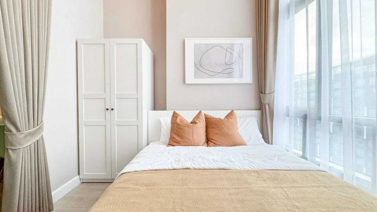 For RentCondoBang Sue, Wong Sawang, Tao Pun : Bang Sue condo for rent, complete decorated at the cover, with Metro Sky, Bang Sue, 2 -story condo, near Bang Son BTS station, only 50 meters !! (Can rent monthly)