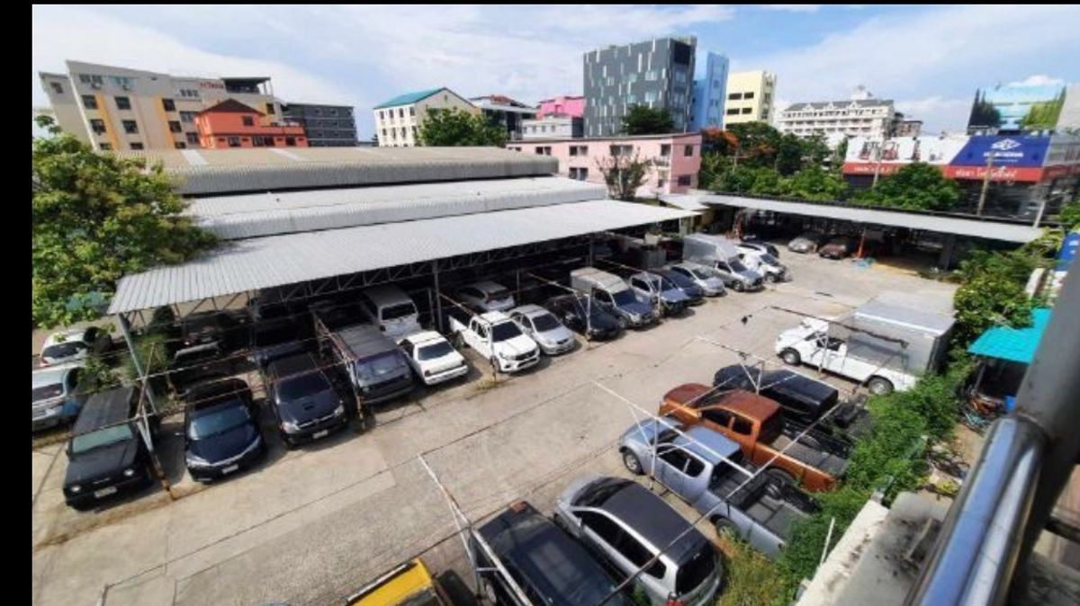 For SaleLandBangna, Bearing, Lasalle : Land for sale on Bangna-Trad Road, near S.Khon Kaen Building