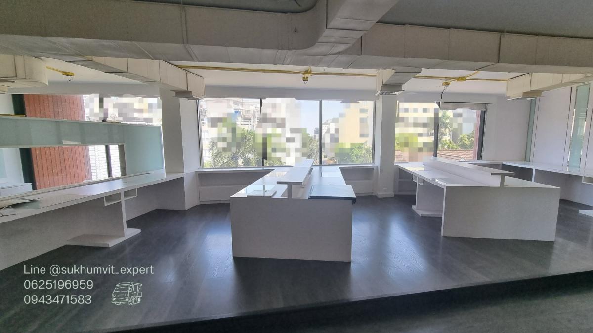 For RentOfficeSukhumvit, Asoke, Thonglor : Thonglor for rent on the 4th floor for beauty clinic, restaurant, secret bar, dental clinic, office, Pilates or Private Gym.