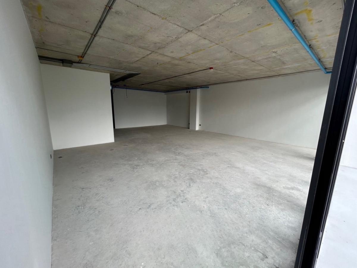 ให้เช่าโฮมออฟฟิศพระราม 9 เพชรบุรีตัดใหม่ RCA : 🔥ให้เช่า The Element Rama9 (拉玛九商住两用房) โฮมออฟฟิศหรู 5 ชั้น พระราม 9 พร้อมลิฟท์และที่จอด 6 คัน 