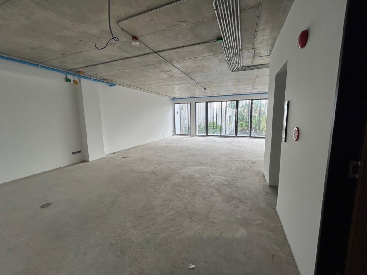 ให้เช่าโฮมออฟฟิศพระราม 9 เพชรบุรีตัดใหม่ RCA : 🔥ให้เช่า The Element Rama9 (拉玛九商住两用房) โฮมออฟฟิศหรู 5 ชั้น พระราม 9 พร้อมลิฟท์และที่จอด 6 คัน 