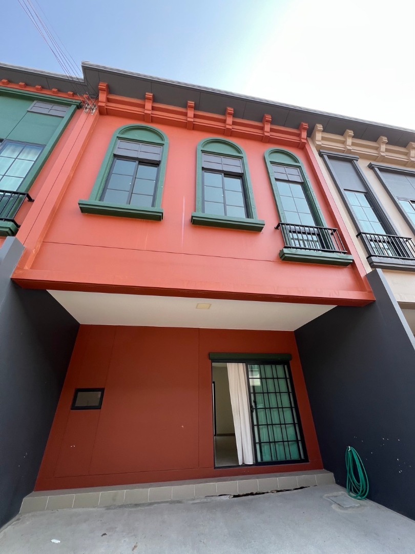 For SaleTownhomeSamut Prakan,Samrong : Sell ​​Townhome Siri Place Bangna-Thepharak 2-story New York style near the Mega Bangna ring.