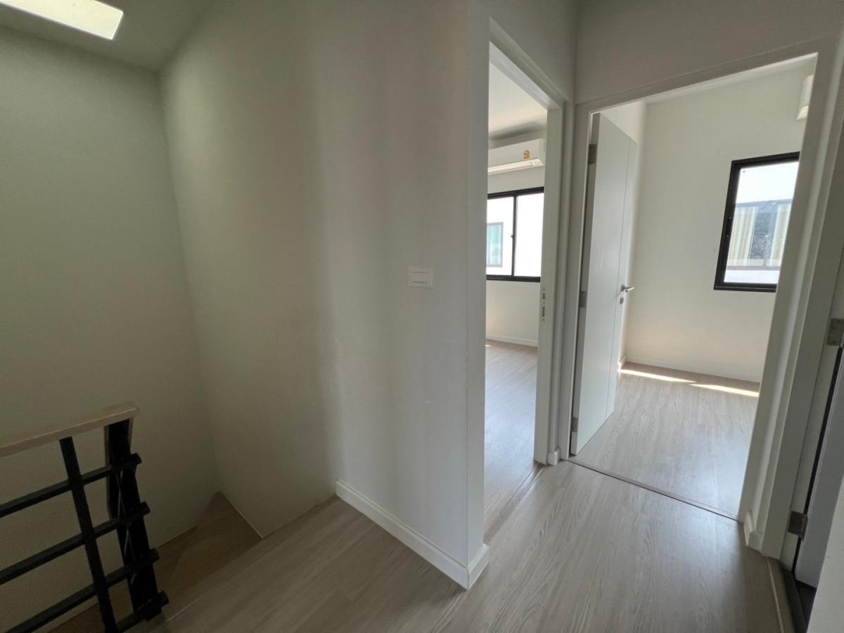 For SaleTownhomeSamut Prakan,Samrong : Sell ​​Townhome Siri Place Bangna-Thepharak 2-story New York style near the Mega Bangna ring.