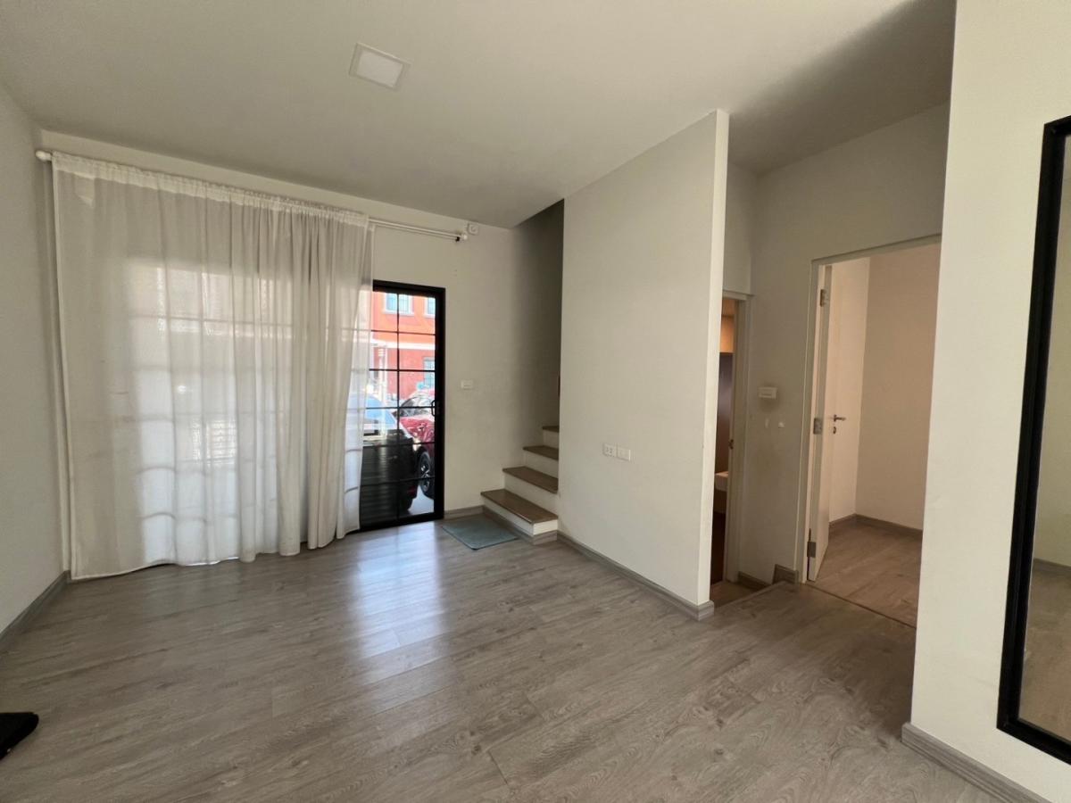 For SaleTownhomeSamut Prakan,Samrong : Sell ​​Townhome Siri Place Bangna-Thepharak 2-story New York style near the Mega Bangna ring.