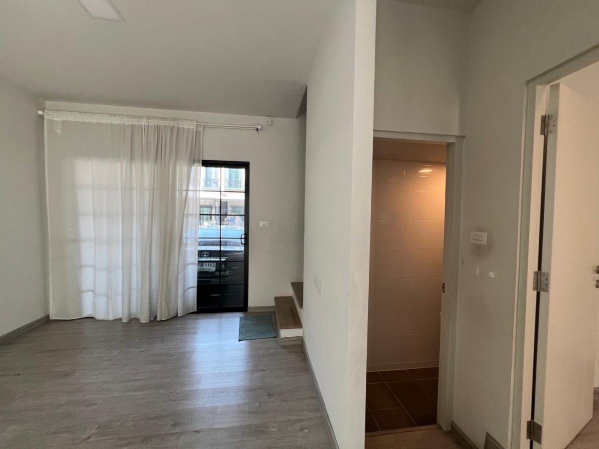 For SaleTownhomeSamut Prakan,Samrong : Sell ​​Townhome Siri Place Bangna-Thepharak 2-story New York style near the Mega Bangna ring.