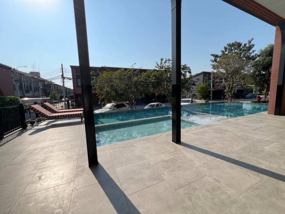 For SaleTownhomeSamut Prakan,Samrong : Sell ​​Townhome Siri Place Bangna-Thepharak 2-story New York style near the Mega Bangna ring.