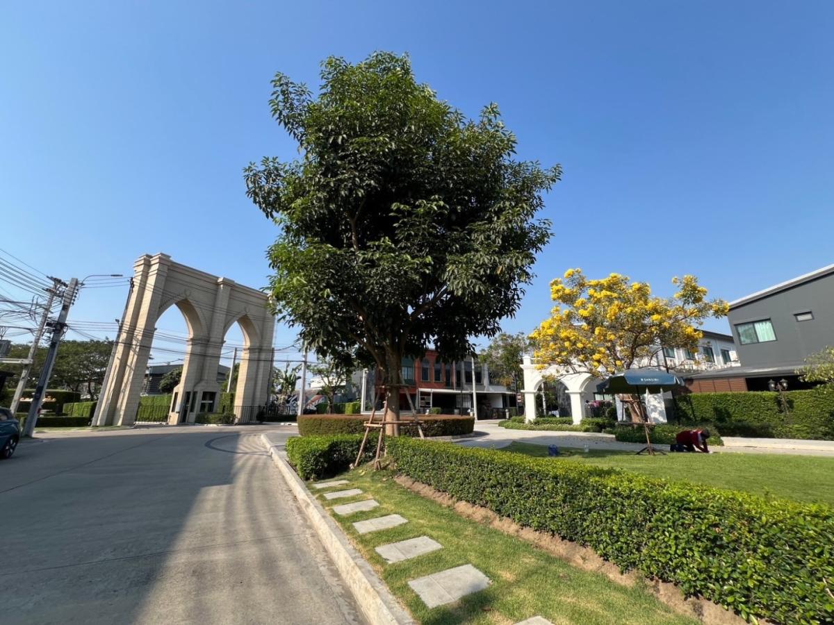 For SaleTownhomeSamut Prakan,Samrong : Sell ​​Townhome Siri Place Bangna-Thepharak 2-story New York style near the Mega Bangna ring.