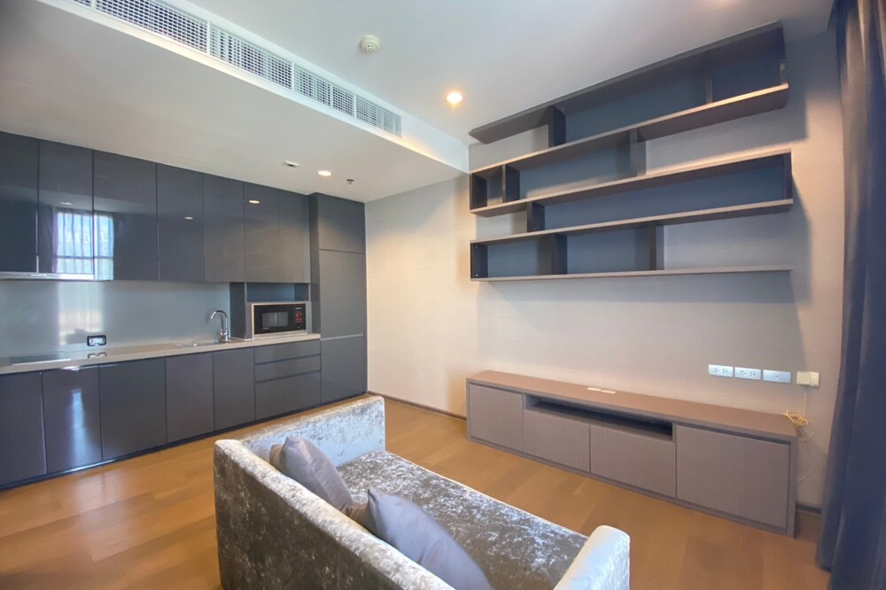 For SaleCondoSathorn, Narathiwat : 🔥 For sale !! Code C20221201635..........The Diplomat Sathorn 1 bedroom, 1 bathroom, high floor 18+, prime location, fully furnished, special price!!📣📣