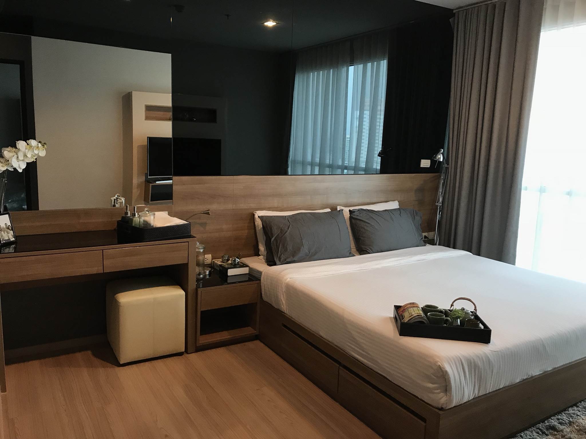ให้เช่าคอนโดสาทร นราธิวาส : !! ห้องสวย ให้เช่าคอนโด Rhythm Sathorn ใกล้ BTS สะพานตากสิน