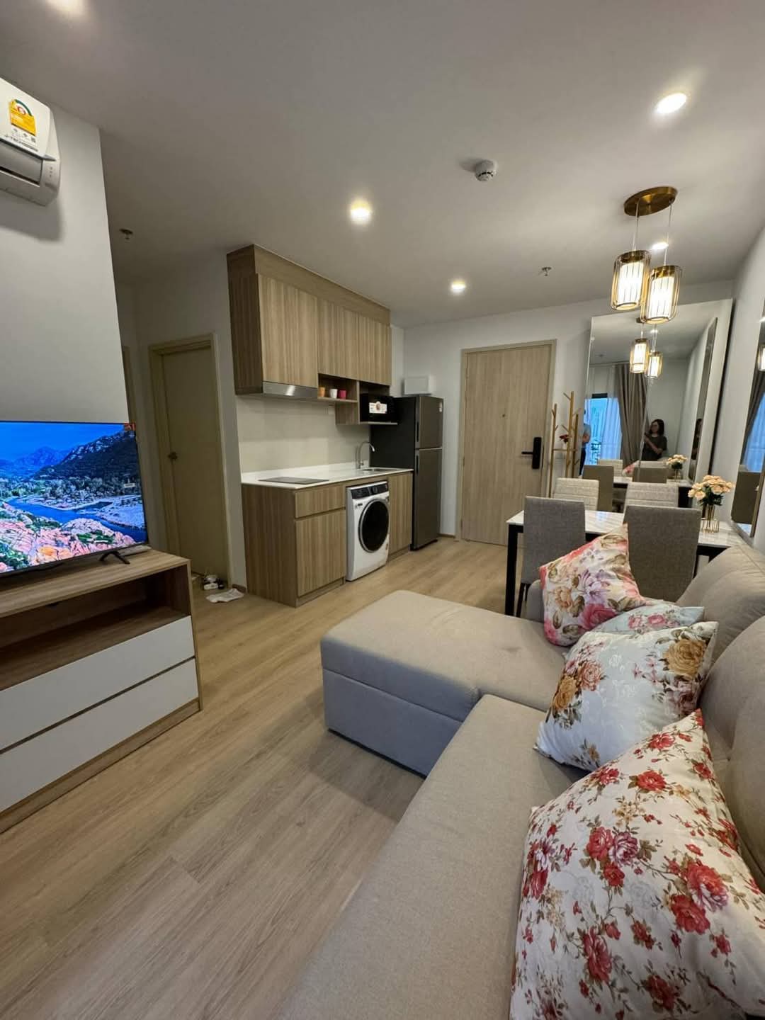 For RentCondoKhlongtoei, Kluaynamthai : For rent ✨ Life Rama 4 - Asoke ✨ Near MRT, Queen Sirikit Convention Center, Furniture and Electrical appliances