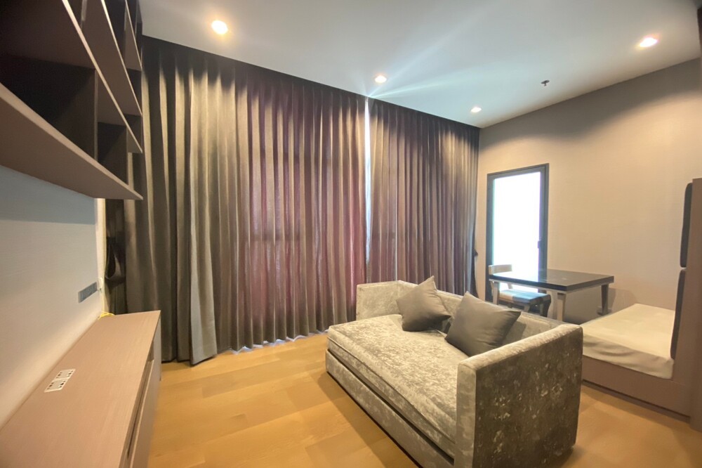 For SaleCondoSathorn, Narathiwat : 🔥 For sale !! Code C20221201635..........The Diplomat Sathorn 1 bedroom, 1 bathroom, high floor 18+, prime location, fully furnished, special price!!📣📣