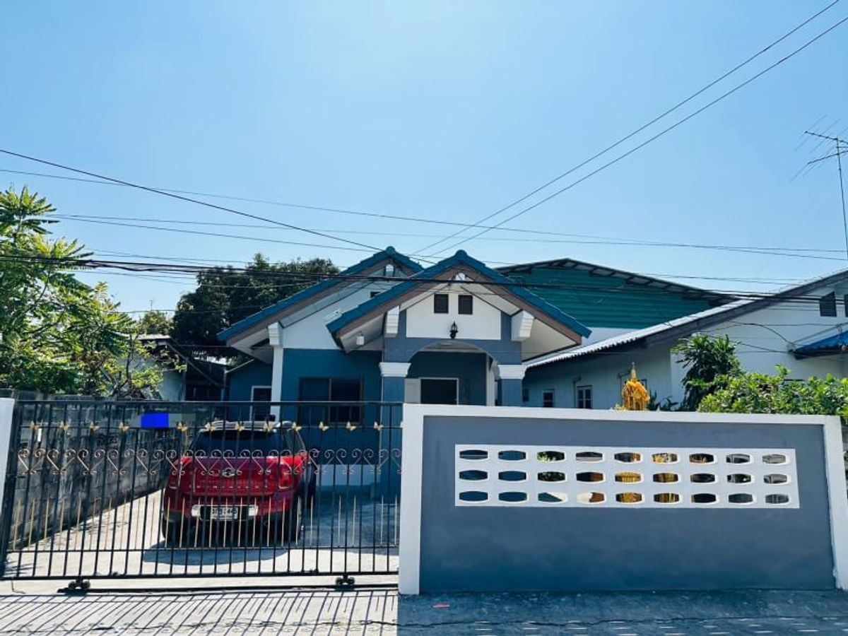 For SaleHousePattaya, Bangsaen, Chonburi : Single house for sale in the village, Iyara Bayview, Ang Sila, Bangsaen, area 95 sq m.