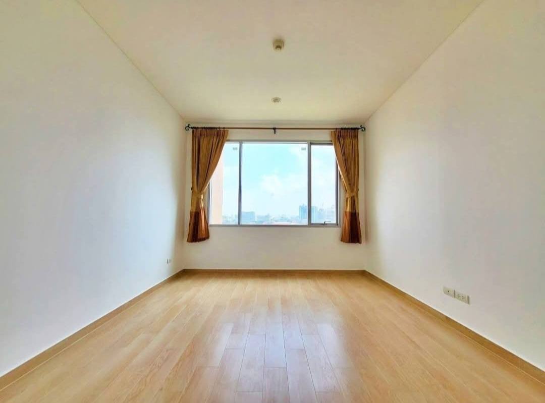ขายคอนโดวงเวียนใหญ่ เจริญนคร : Villa Sathorn / 1 Bedroom (FOR SALE), วิลล่า สาทร / 1 ห้องนอน (ขาย) DO587