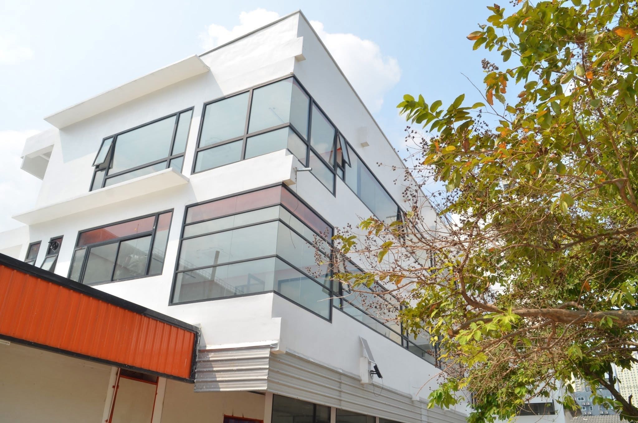 For RentOfficeSukhumvit, Asoke, Thonglor : LTH12015 – Office for rent at Sukhumvit 36 Size 320 Sqm. 1 room 1 bath Near BTS Thonglor Station ONLY 128K/Month