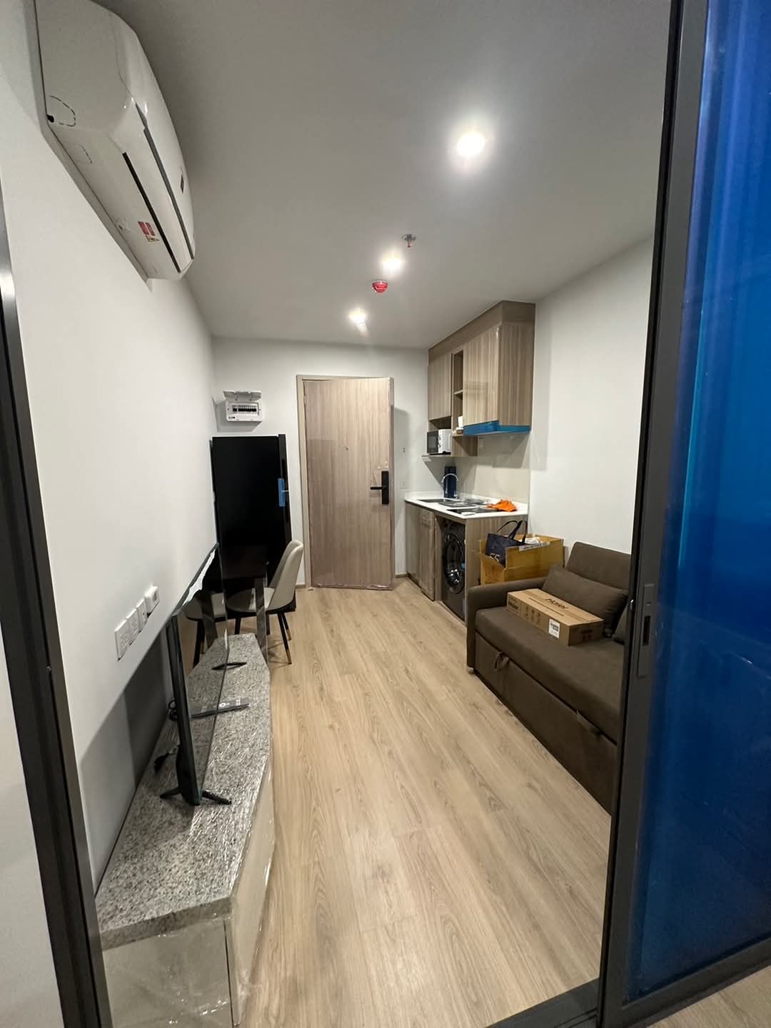 For RentCondoKhlongtoei, Kluaynamthai : For rent 🔥 Life Rama 4 - Asoke 🔥 Furniture and Electrical appliances near MRT Queen Sirikit Center