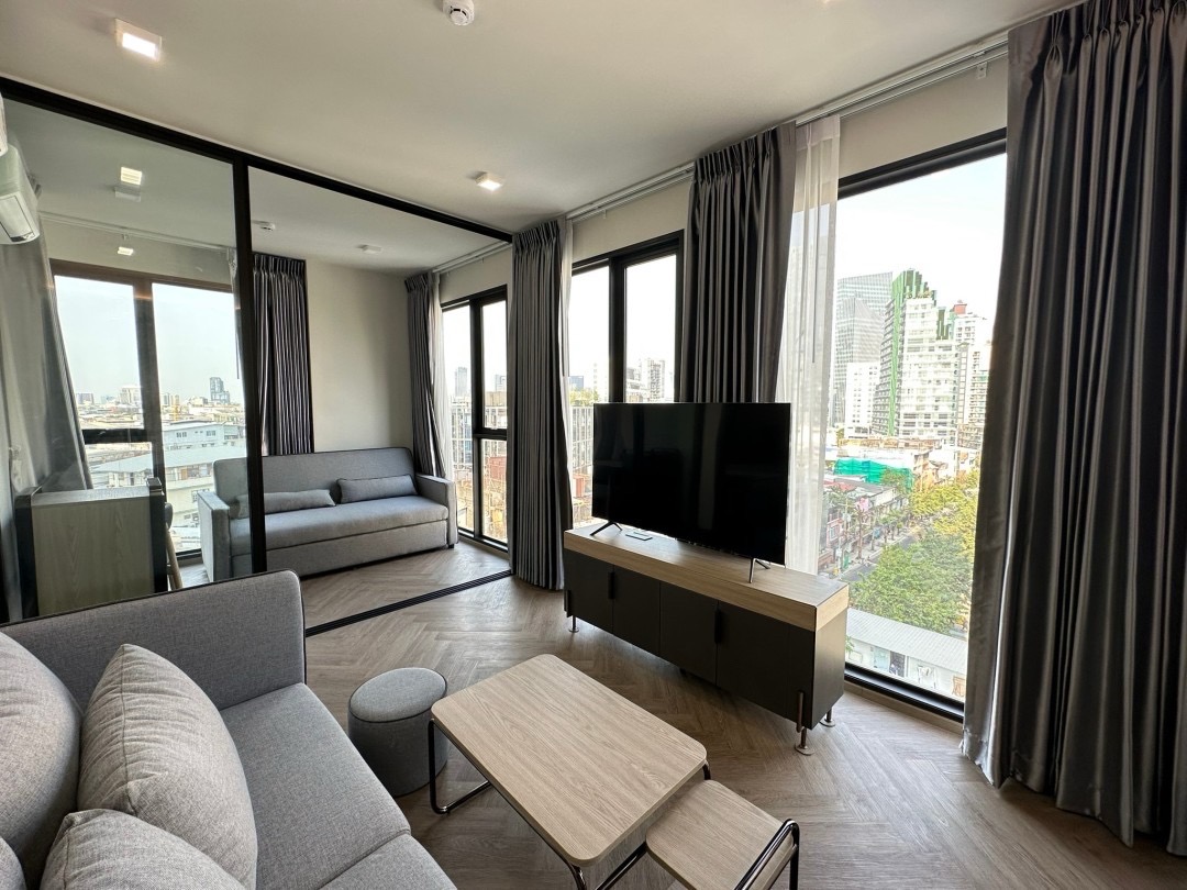 ขายคอนโดสยาม จุฬา สามย่าน : ถูกสุดในตลาดการันตรีมีห้องจริง !! Chapter Chula Samyan 46 sqm 8 mb !!!!!