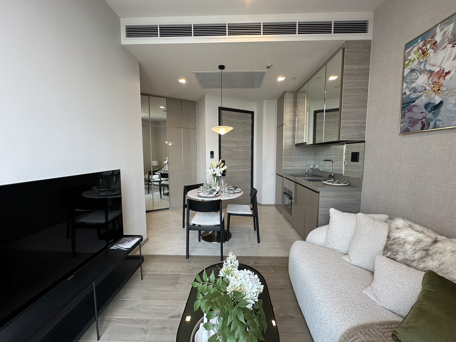 For RentCondoLadprao, Central Ladprao : Rent 2 bedrooms, size 50 square meters, complete decoration, ready to move in