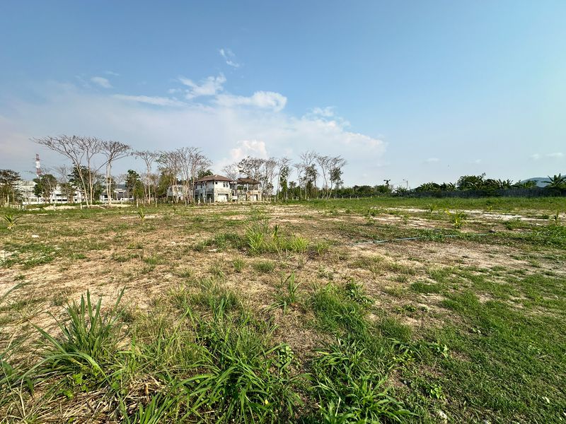 ขายที่ดินศรีราชา แหลมฉบัง บ้านบึง : ขายที่สวย มบ.ปัญญา รีสอร์ท บางพระ ที่ดินเปล่า โครงการจัดสรร ติดสุขุมวิท