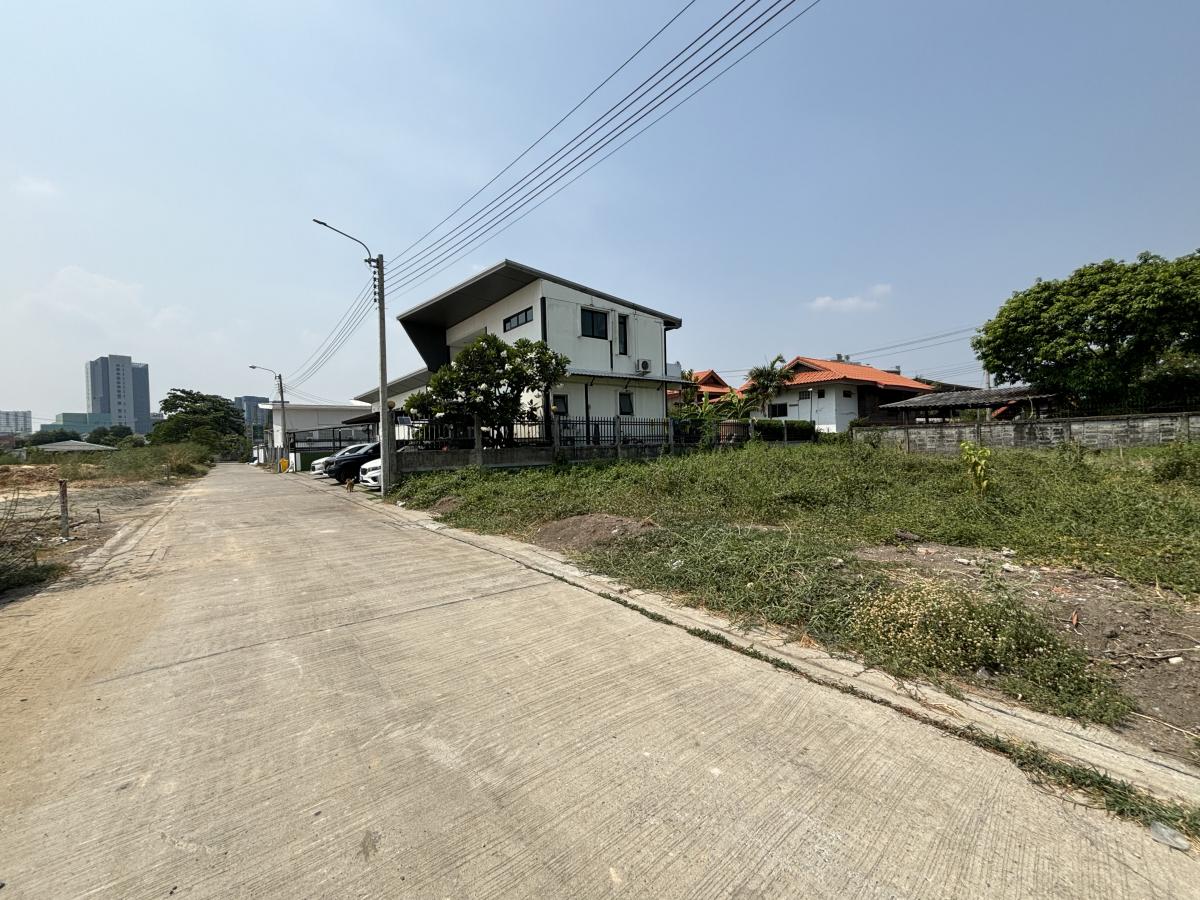 For SaleLandNawamin, Ramindra : [March 5, 2025] Land 177 square Wa, Ram Inthra 62, Intersection 1, 30 meters wide, 23 meters deep, 12,500,000.- (70,600 baht/square wah)