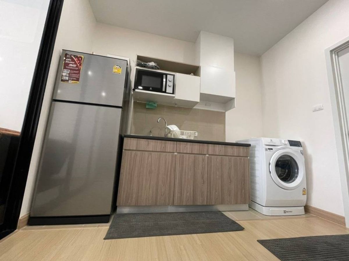 For RentCondoWongwianyai, Charoennakor : Near BTS Wongwian Yai Station 