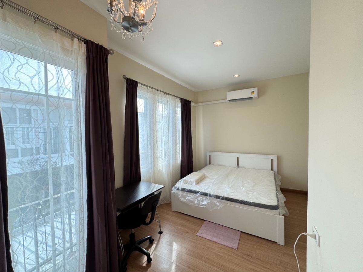 For RentTownhomeRama5, Ratchapruek, Bangkruai : 2 -story townhome rental Golden Town Wongsawang Village-Ratchada