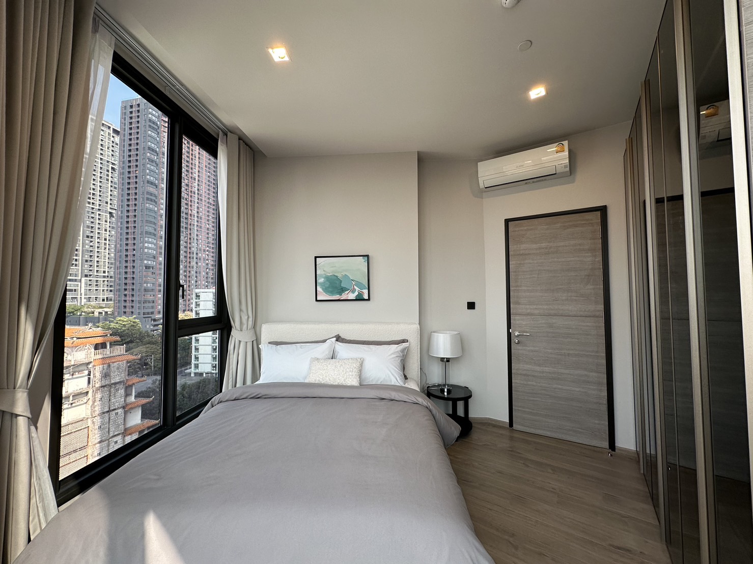 For RentCondoLadprao, Central Ladprao : Rent 2 bedrooms, size 50 square meters, complete decoration, ready to move in