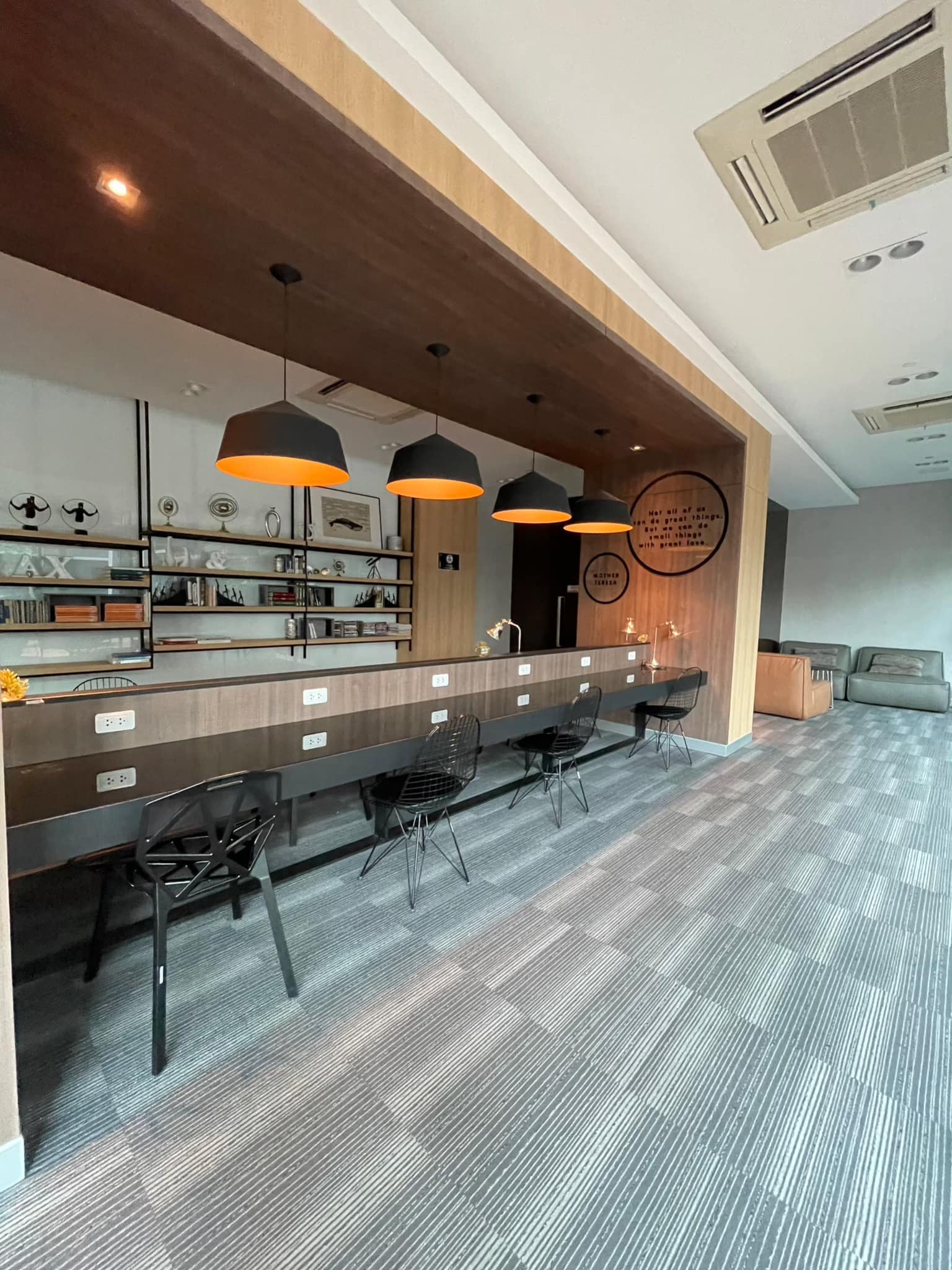 คอนโดปิ่นเกล้า จรัญสนิทวงศ์ : [ขาย/เช่า] Ideo Mobi Charan Interchange  