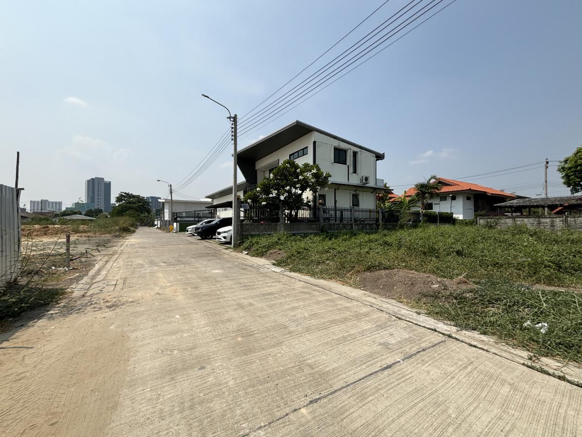 For SaleLandNawamin, Ramindra : [March 5, 2025] Land 177 square Wa, Ram Inthra 62, Intersection 1, 30 meters wide, 23 meters deep, 12,500,000.- (70,600 baht/square wah)