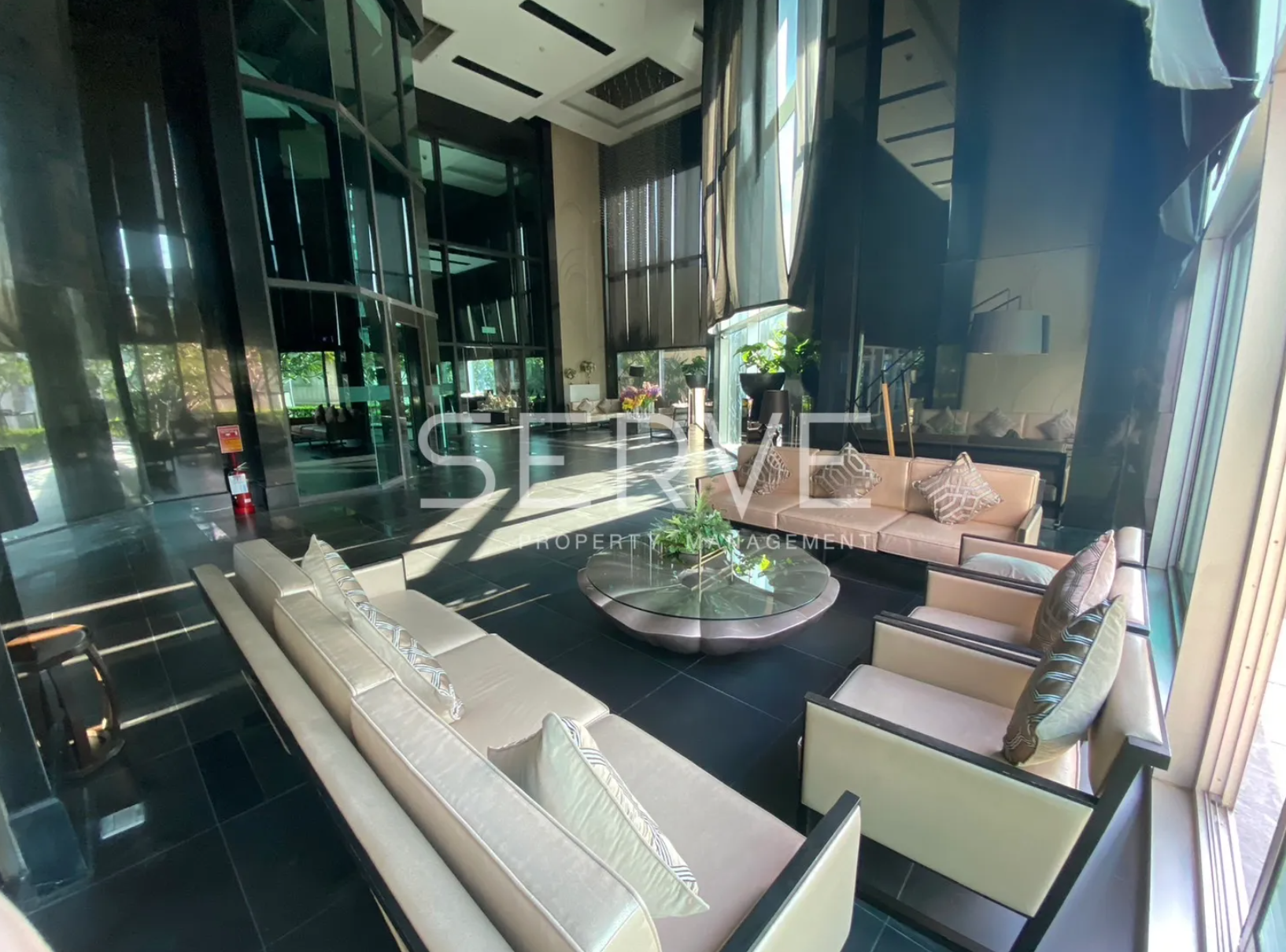 For RentCondoSathorn, Narathiwat : 1 Bed 38.2 sq.m. Good Location BTS Saphan Taksin station 340 m. at Rhythm Sathorn Condo / For Rent