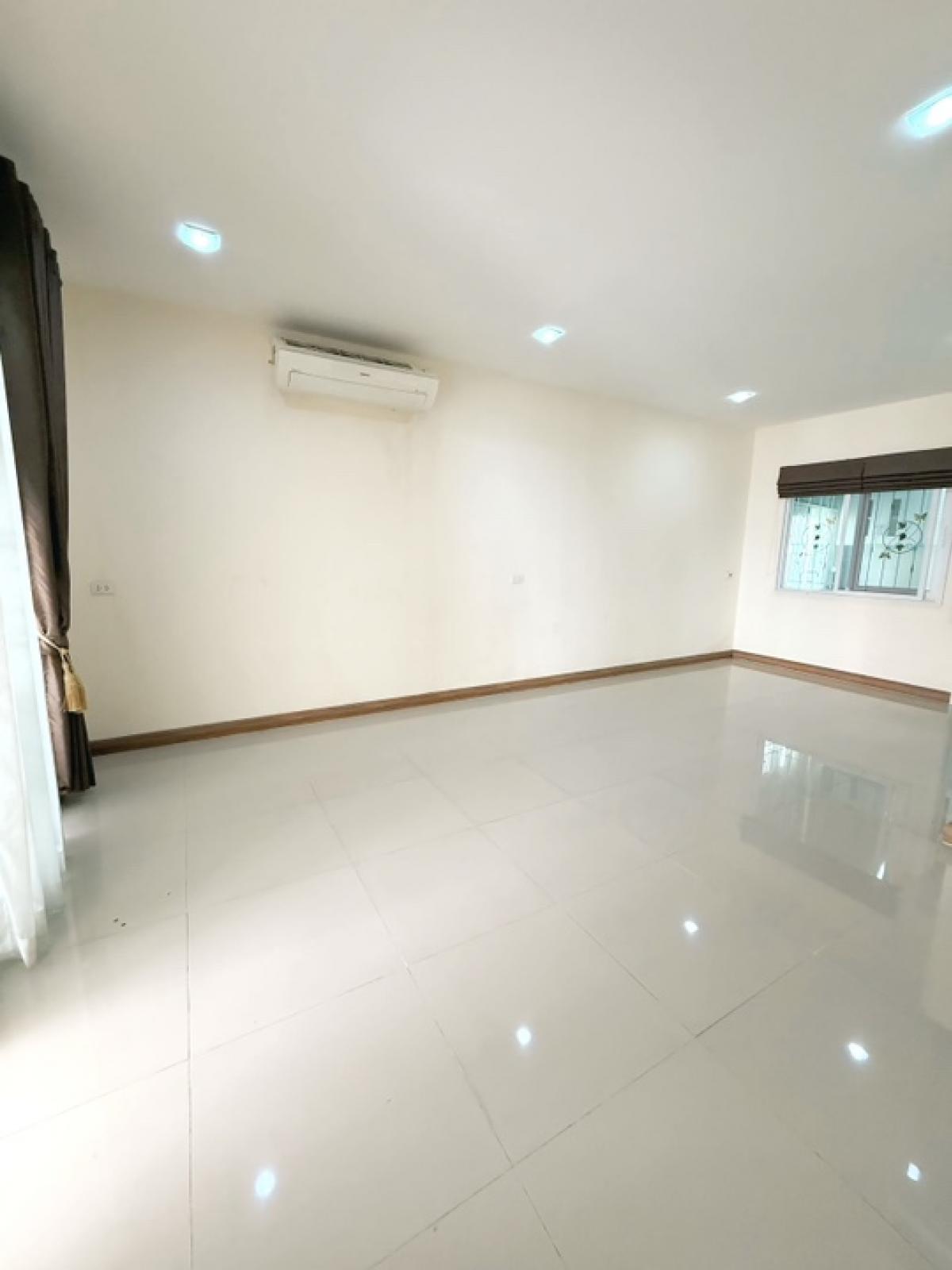 ขายทาวน์โฮมบางซื่อ วงศ์สว่าง เตาปูน : ‼️ 😍ขายด่วนมาก ลดพิเศษ บ้านสวย หลังริม 🌳‼️