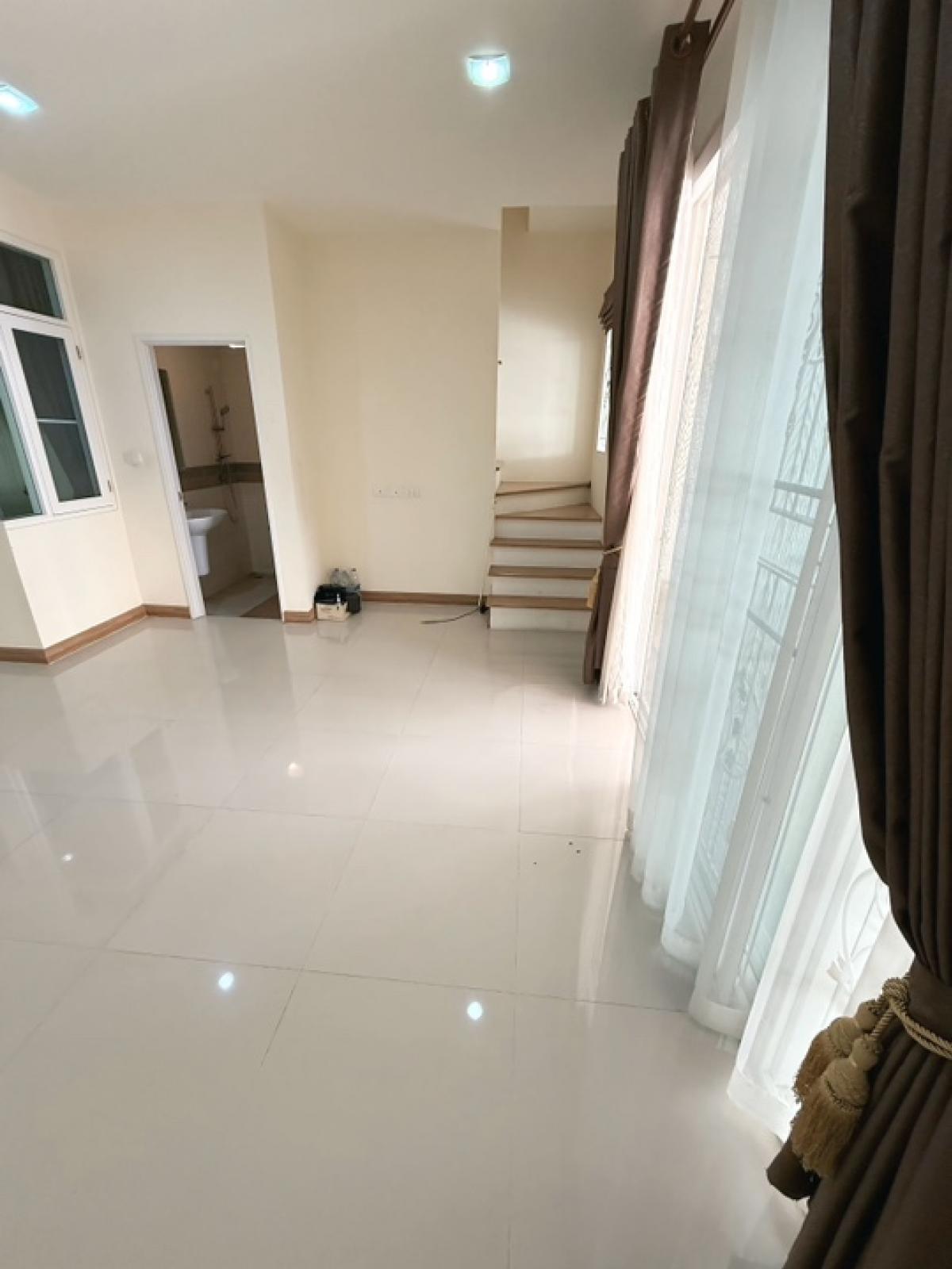 ขายทาวน์โฮมบางซื่อ วงศ์สว่าง เตาปูน : ‼️ 😍ขายด่วนมาก ลดพิเศษ บ้านสวย หลังริม 🌳‼️