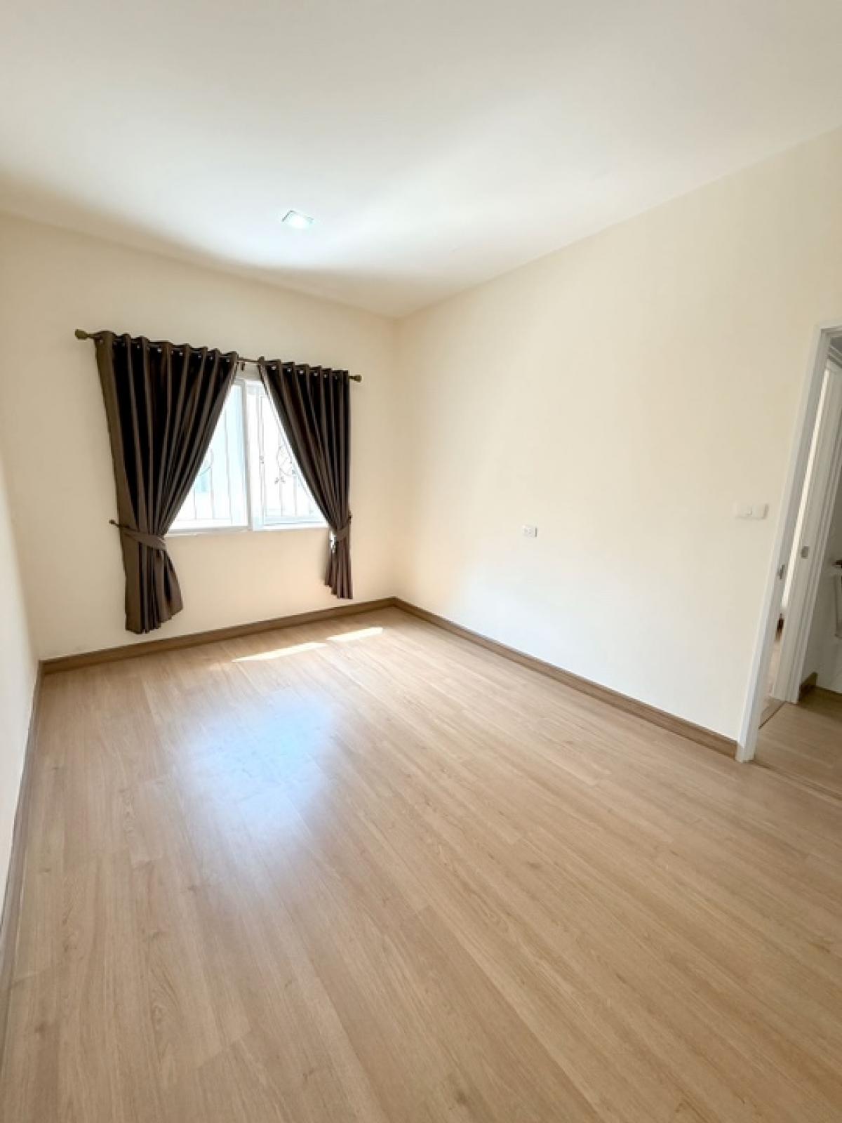 ขายทาวน์โฮมบางซื่อ วงศ์สว่าง เตาปูน : ‼️ 😍ขายด่วนมาก ลดพิเศษ บ้านสวย หลังริม 🌳‼️