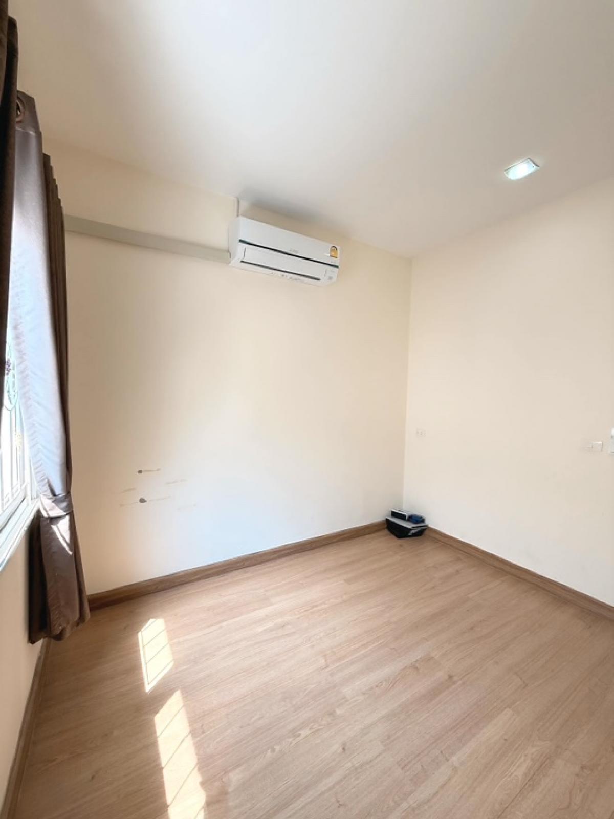 ขายทาวน์โฮมบางซื่อ วงศ์สว่าง เตาปูน : ‼️ 😍ขายด่วนมาก ลดพิเศษ บ้านสวย หลังริม 🌳‼️