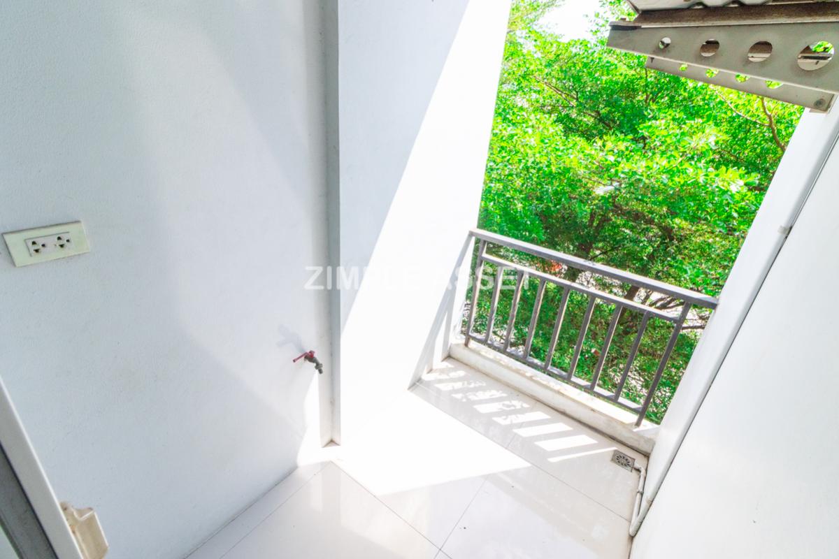 For RentMin Buri, Romklao : Line: @zimple_assset Apartments ready to be in Romklao area There are both daily and monthly room services. The room is ready, beautiful, clean, safe.