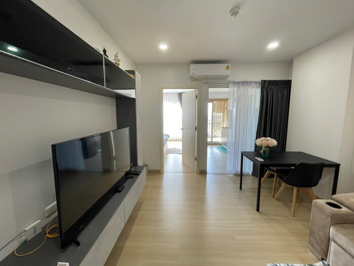 For SaleCondoBang kae, Phetkasem : ⭐For sale, large size room, 42 sq m, Supalai Veranda Condo, Phasi Charoen Station, beautiful view, not blocked, with furniture + electricity, all available. If interested, call 087-556-4977 Aon⭐
