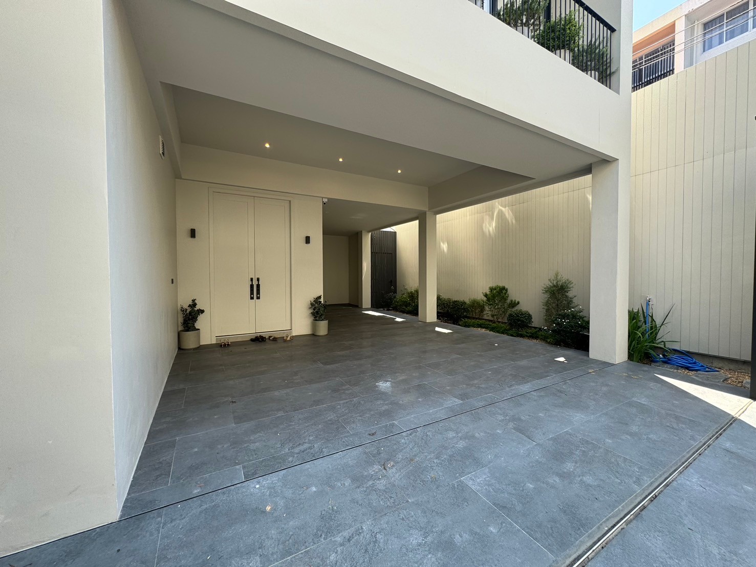 HouseSukhumvit, Asoke, Thonglor : Brand New House. Modern Luxury Design with Lift & Pool – Sukhumvit 全新别墅，现代奢华设计，带电梯和泳池，素坤逸。** NO CO-AGENT **