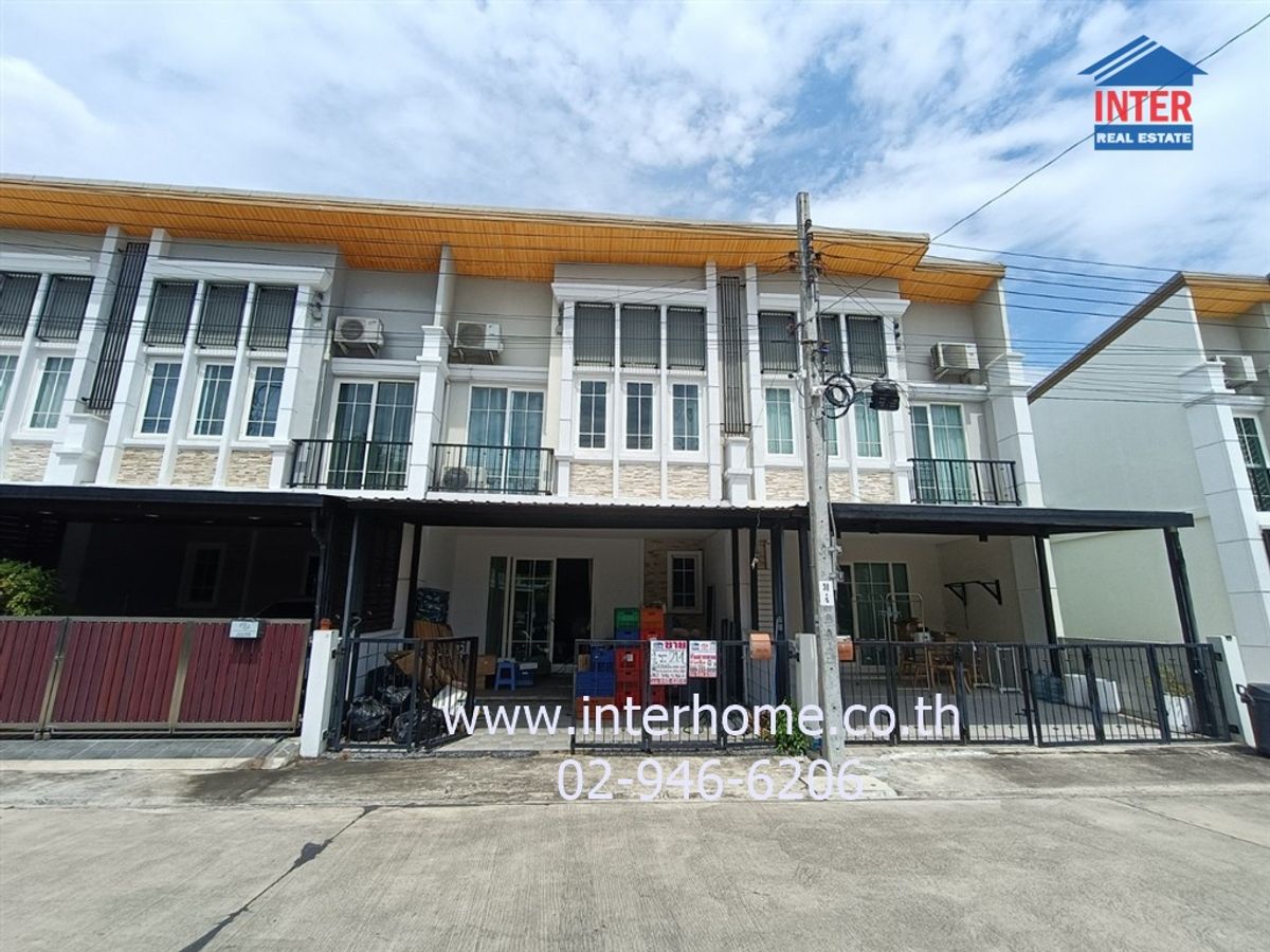 For SaleTownhomeKaset Nawamin,Ladplakao : 2-story townhome 21.4 sq.w. Village, Golden Town 2, Lat Phrao-Kaset Nawamin, Soi Nawamin 42 Prasert Manukit 48, near Chocolate Ville, Nawamin Road, Prasert Manukit Road, Bueng Kum District, Bangkok