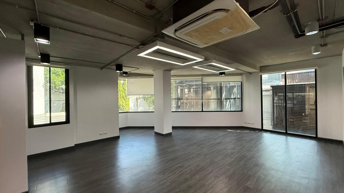 For RentOfficeSukhumvit, Asoke, Thonglor : Office for rent in Thonglor