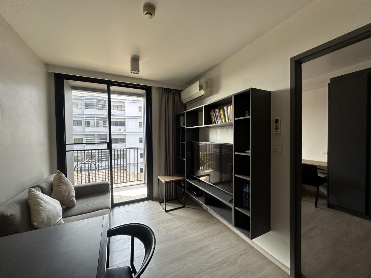 For RentCondoWitthayu, Chidlom, Langsuan, Ploenchit : Maestro 02 Ruamrudee, 1 bed, 23000 per month