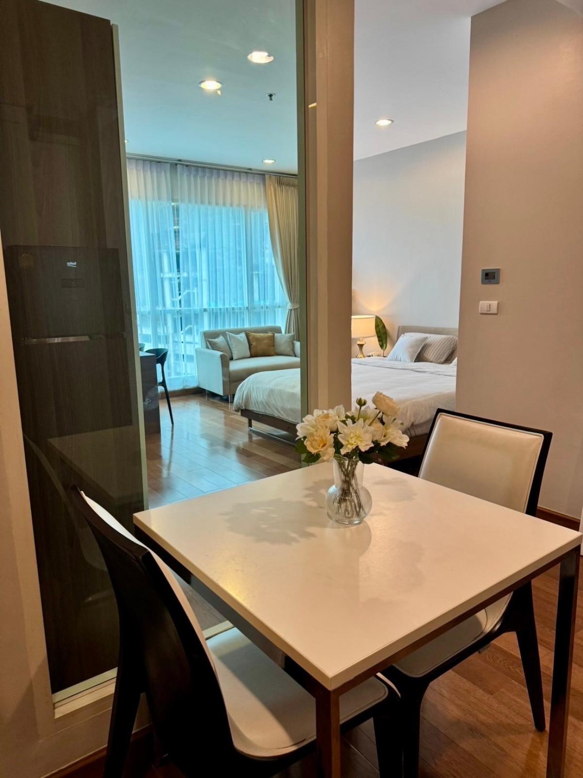 For RentCondoWitthayu, Chidlom, Langsuan, Ploenchit : The Address Chidlom, Studio bed, 25000 per month