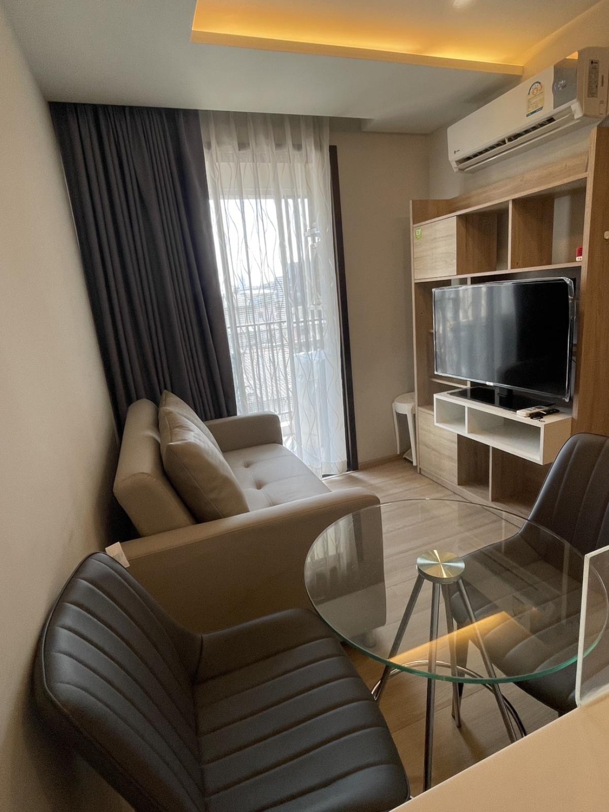 For RentCondoRatchathewi,Phayathai : Maestro 12, 1 bed, 20000 per month