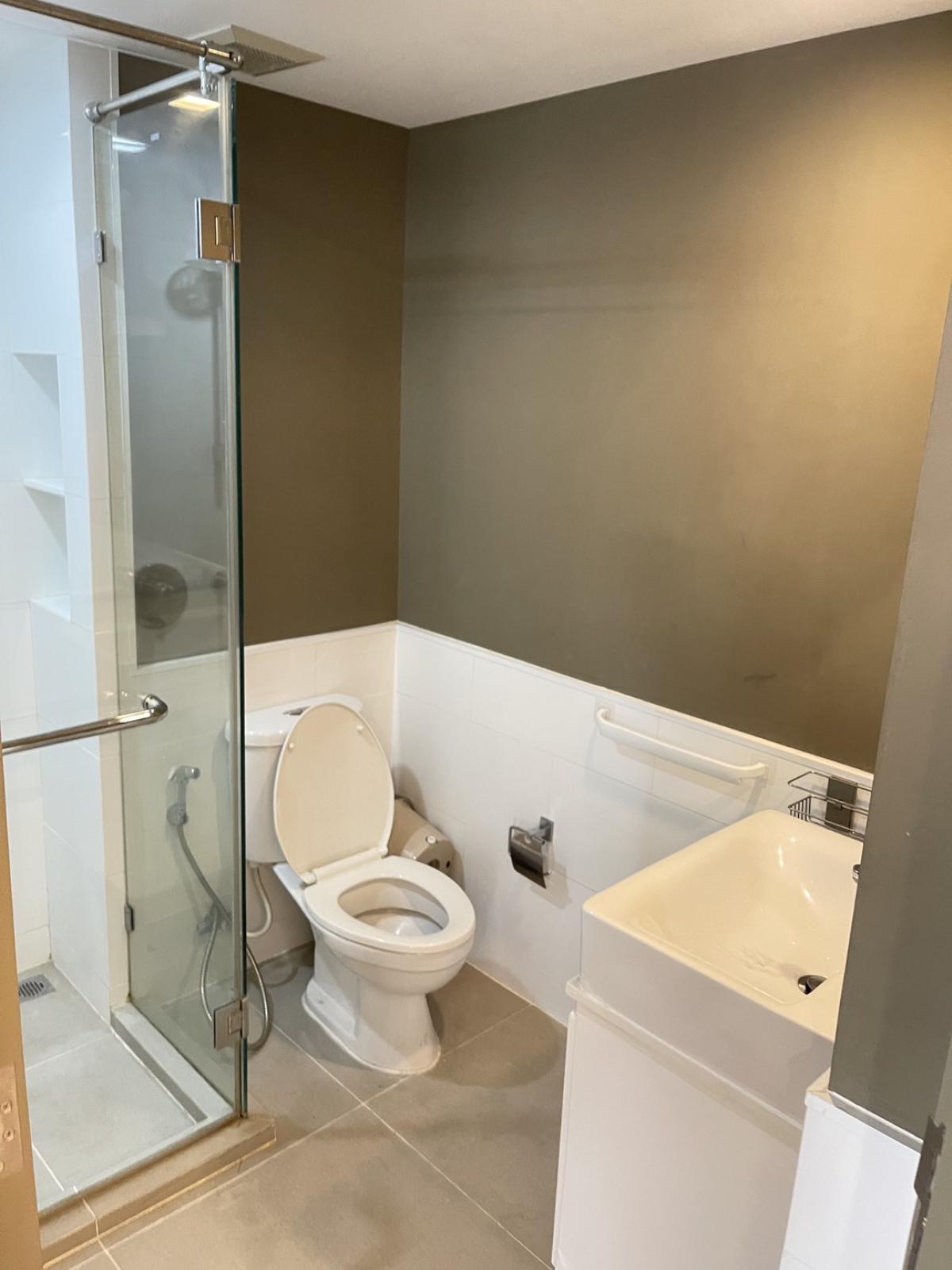 For RentCondoRatchathewi,Phayathai : Maestro 12, 1 bed, 20000 per month