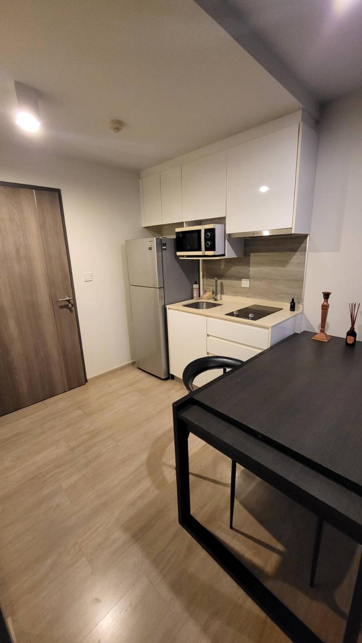 For RentCondoWitthayu, Chidlom, Langsuan, Ploenchit : Maestro 02 Ruamrudee, 1 bed, 23000 per month