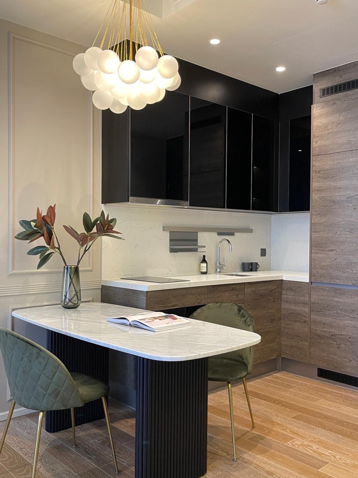 ให้เช่าคอนโดวิทยุ ชิดลม หลังสวน : Muniq Langsuan 1 ห้องนอน 56 ตร.ม. ใจกลางเมือง ใกล้สวนลุม แต่งครบ พร้อมอยู่