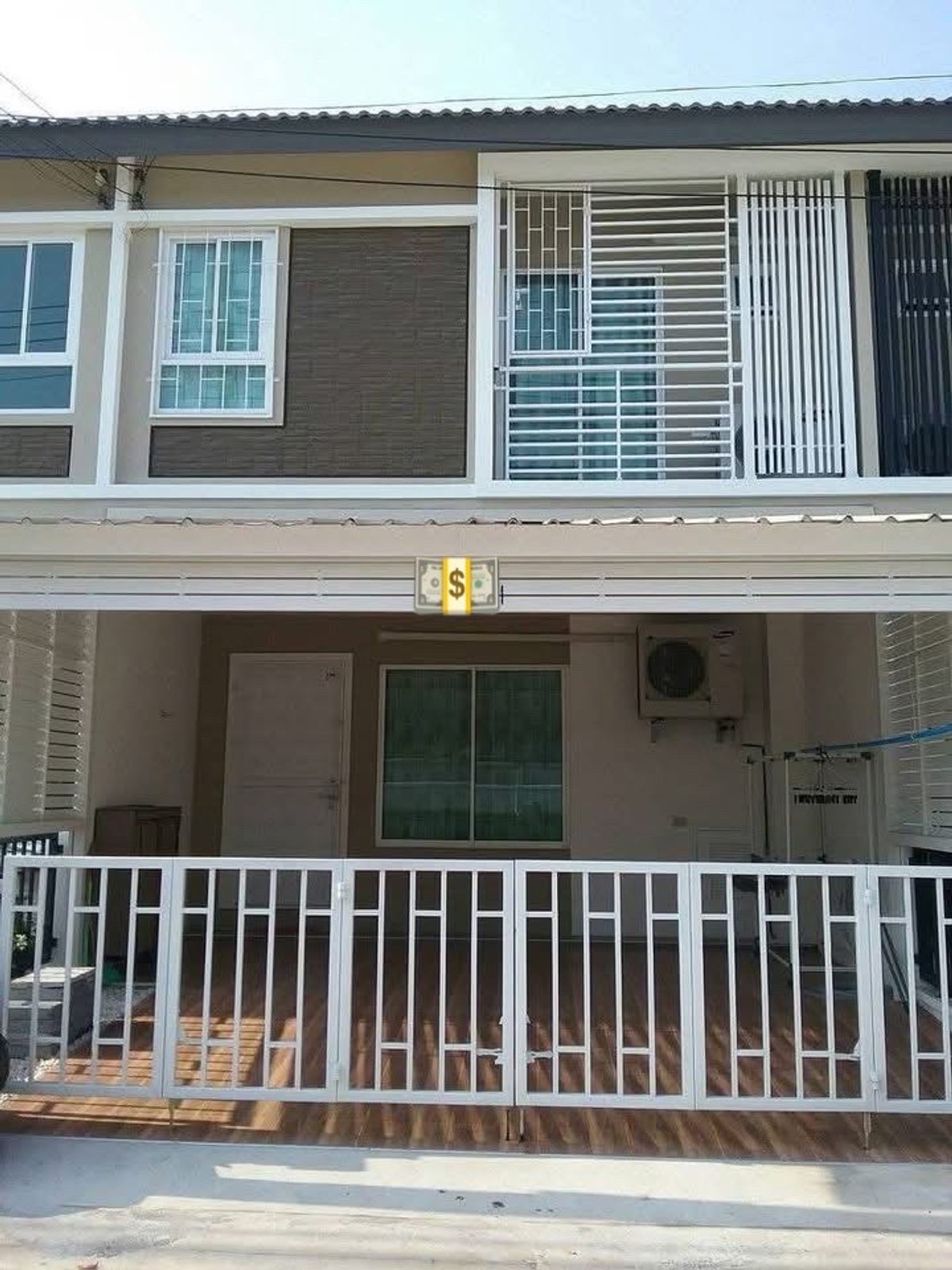 For RentTownhomePathum Thani,Rangsit, Thammasat : Urgent, reduced to 10,500.- Townhome, UNIO TOWN Village, Unio Town, Lam Luk Ka Khlong 4, near the AC market.