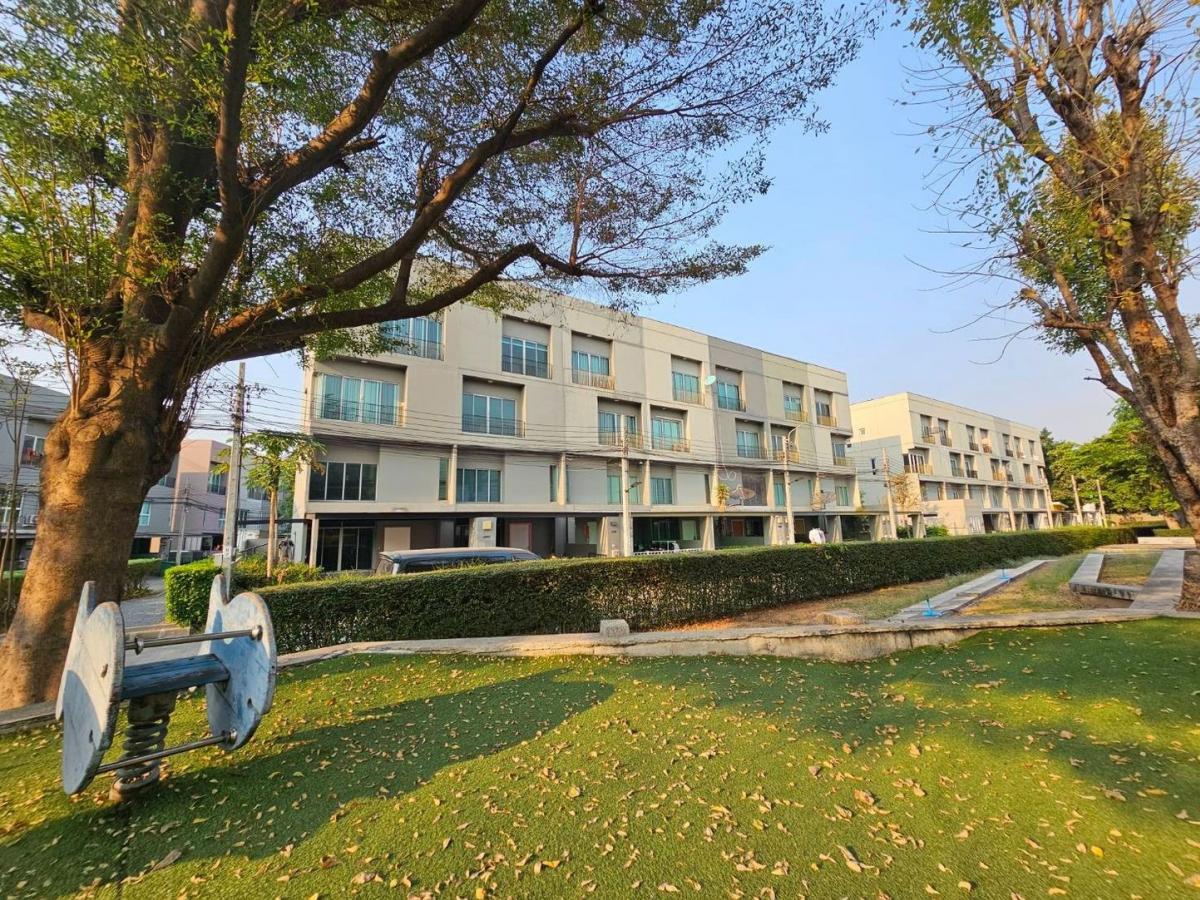 For SaleTownhomeChaengwatana, Muangthong : Sell ​​3.5 home home for sale. PATIO Chaengwattana Project (Muang Thong Thani)