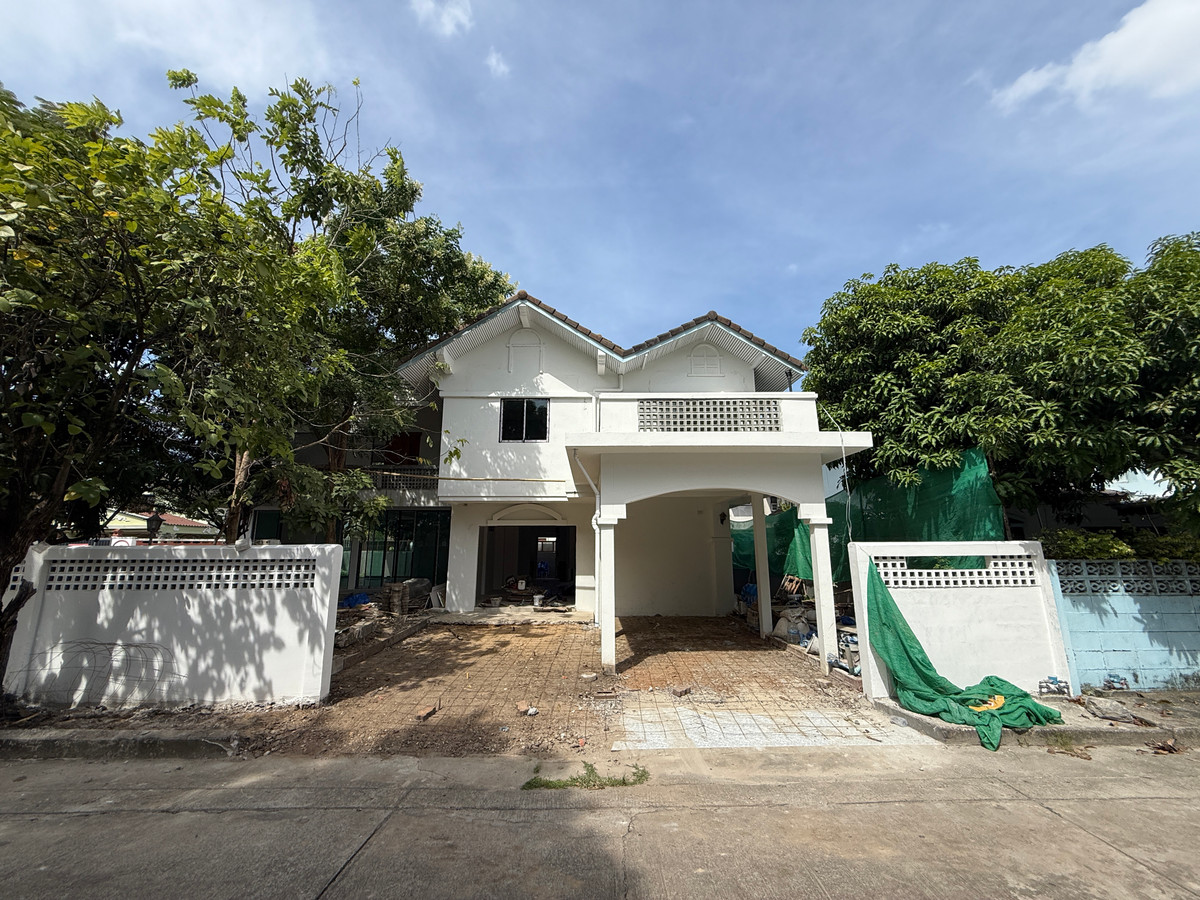 ขายบ้านบางนา แบริ่ง ลาซาล : HOT DEAL 🔥 บ้านเดี่ยว บางนา วิลล่า / 3 ห้องนอน (ขาย), Bangna Villa / Detached House 3 Bedrooms (FOR SALE) PALM895